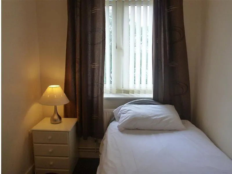 *** Hotel Oyo Arinza Apartments, Liverpool United Kingdom