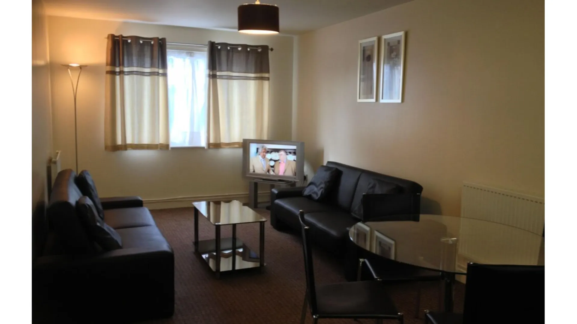 Oyo Arinza Apartments, Liverpool