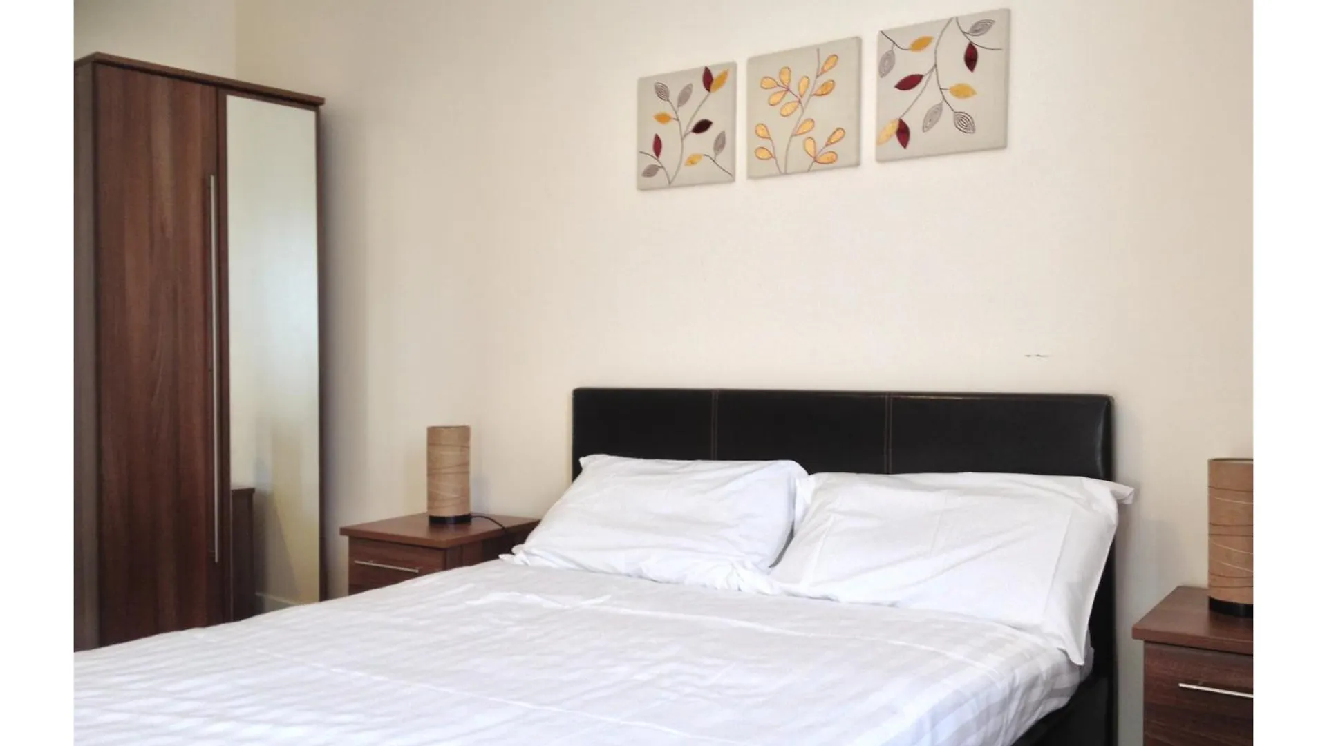 Oyo Arinza Apartments, Liverpool