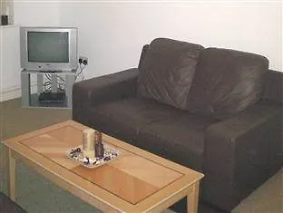 *** Hotel Oyo Arinza Apartments, Liverpool United Kingdom
