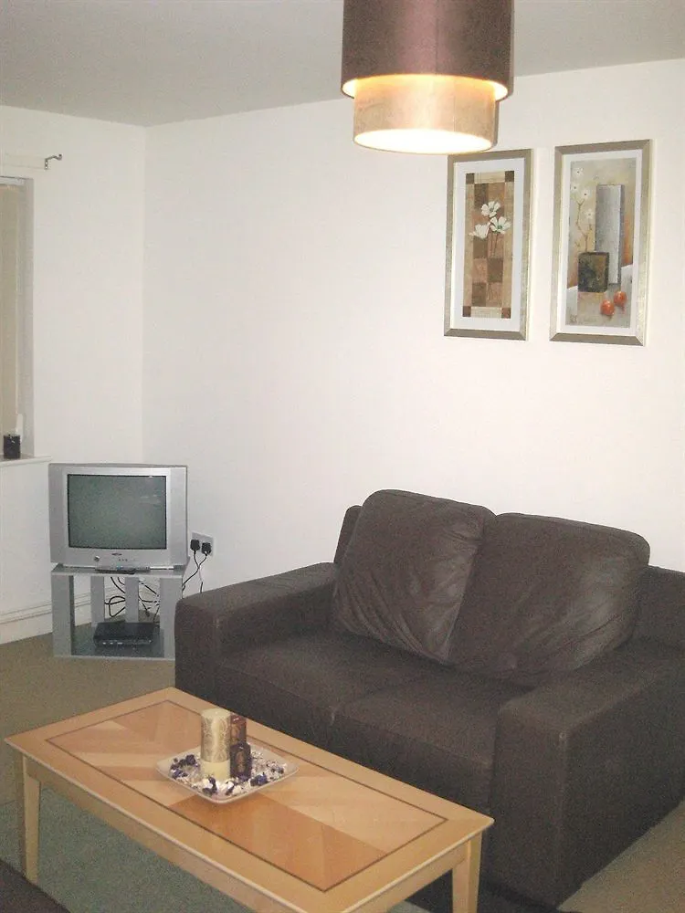 Hotel Oyo Arinza Apartments, Liverpool